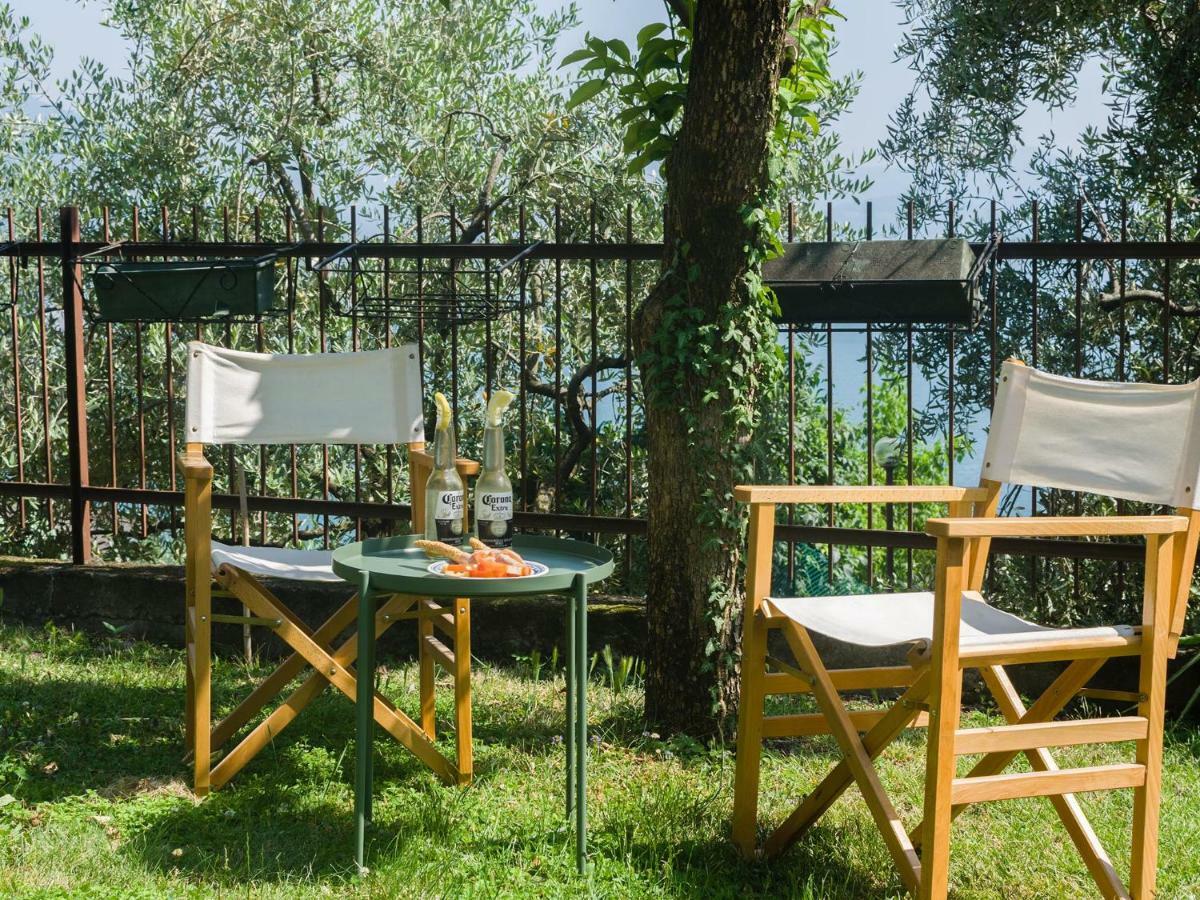 Discesa A Lago With Terrace And Garden On Lake Iseo Riva di Solto Exterior foto