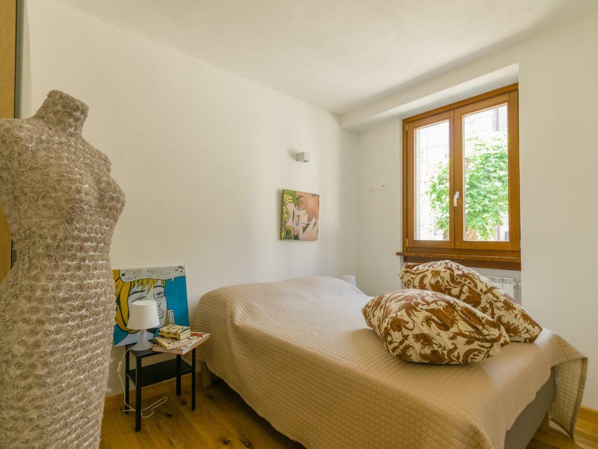 Discesa A Lago With Terrace And Garden On Lake Iseo Riva di Solto Exterior foto