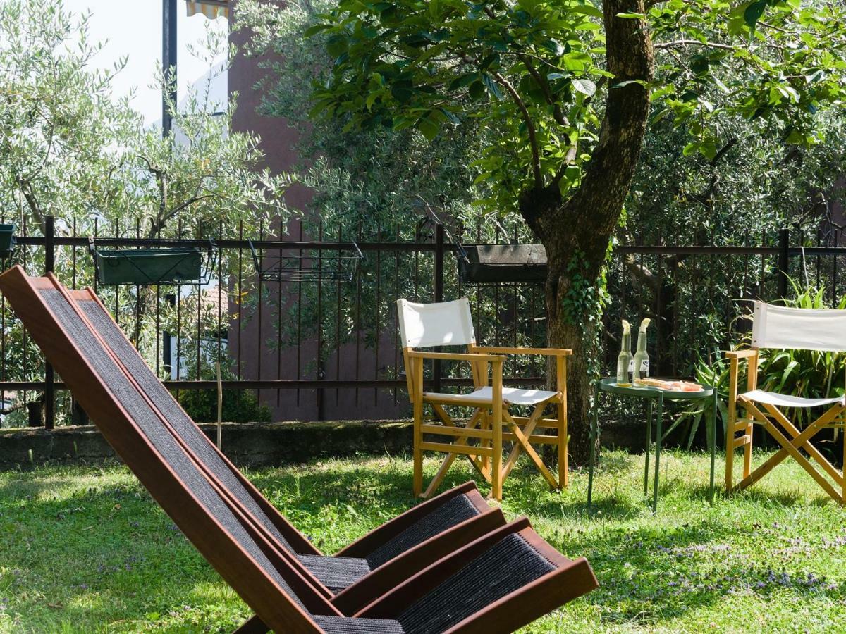 Discesa A Lago With Terrace And Garden On Lake Iseo Riva di Solto Exterior foto